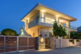 Tarsia Homes & Suites