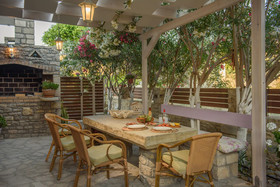 Tarsia Homes & Suites