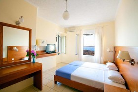 Giorgis Blue Apartments