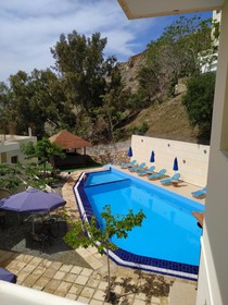 Sfinias Apartments