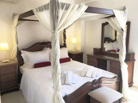 Porto Kalyves Hotel Seaside Apartments