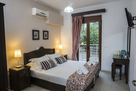 Porto Kalyves Hotel Seaside Apartments