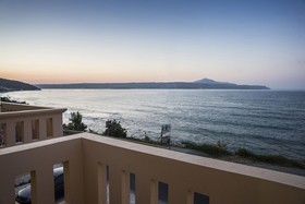 Porto Kalyves Hotel Seaside Apartments
