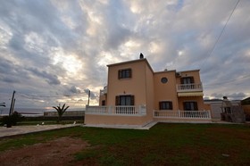 Flisvos Villa
