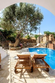 Minos Country Living Apartments