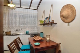 Anna's Sea House