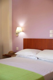 Nikolas Suites