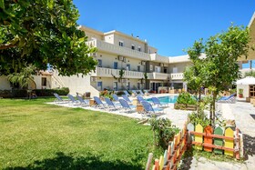 Despina Apts by Estia