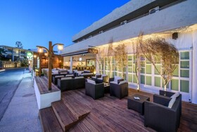 Despina Apts by Estia