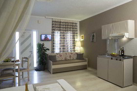 Elia Stalos Apartments