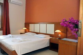 Esperides Beach Hotel Apartments