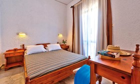 Lia Apartments