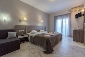 Apollo Hotel II