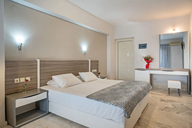 Apollo Hotel II