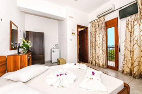 En Plo Rooms