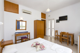 Mediterranean Hotel Apartments & Studios