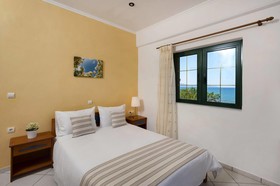Mesogios Beach Hotel