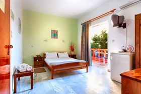 Revekka Rooms