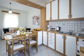 Sea Daffodil Apartments
