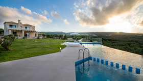 Villa Aloni