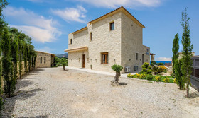 Villa Aloni