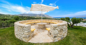 Villa Aloni