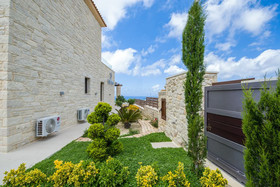 Villa Aloni