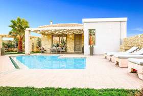 Villa Elenitsa