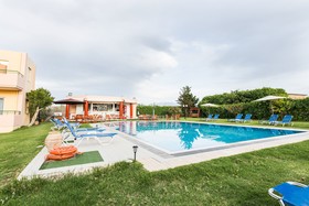 Alonia Apartments