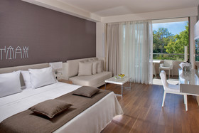 Avra Imperial Hotel