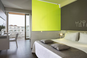Avra Imperial Hotel