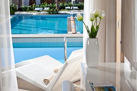 Avra Imperial Hotel