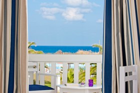 Mrs Chryssana Beach Hotel