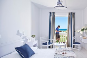 Mrs Chryssana Beach Hotel