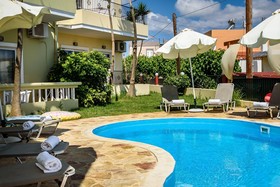 Irinoula Dreams Studios & Apartments