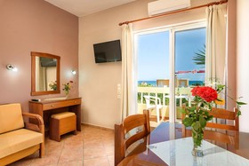 Irinoula Dreams Studios & Apartments