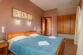 Irinoula Dreams Studios & Apartments