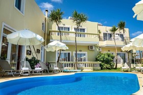Irinoula Dreams Studios & Apartments