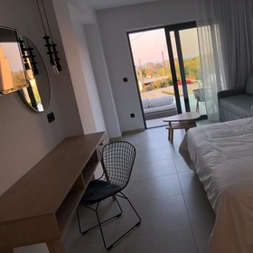 Selini Suites