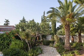 Galaxy Suites Boutique Resort