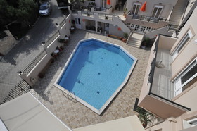 Kristi Apartments