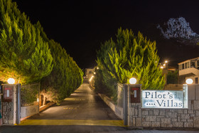 Pilot's Villas Luxury Suites