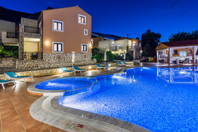 Pilot's Villas Luxury Suites