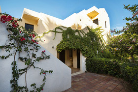 Sundance Apartments & Suites