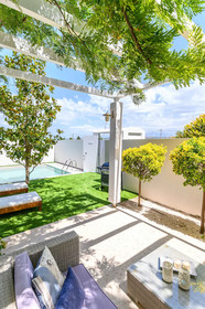Blue Harmony Luxury Villas