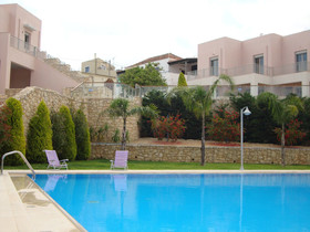 Loutra Resort