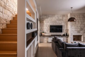 Alpha House Lygaria