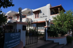 Palmira Apartments