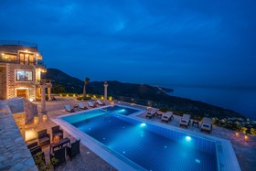 Bella Mare Villa