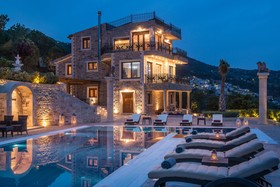 Bella Mare Villa